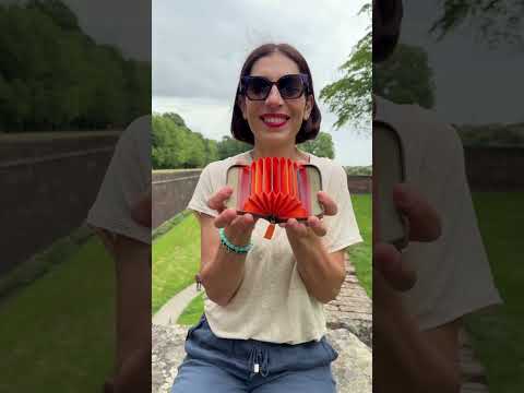 Zipped Credit Card Holder Liguria video